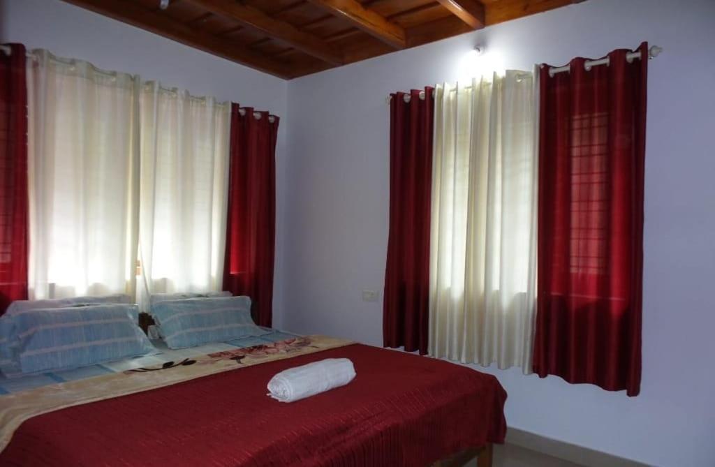 Coorg Divine Spark Home Stay Suntikoppa Exterior foto